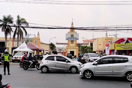 Pengaturan Lalin GBN pada Titik Cek Poin PSBB Kota Tangerang